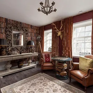 Homestay Canongate Luxury Homestay, Edinburgh