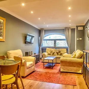 Apartment Montrose Terrace, Edinburgh