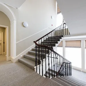 Apartment Royal Princes, Edinburgh